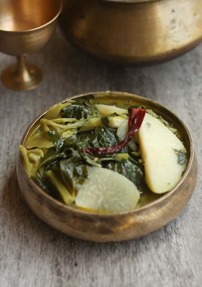 Monji Haakh-Kohl rabi cooked in Kashmiri style