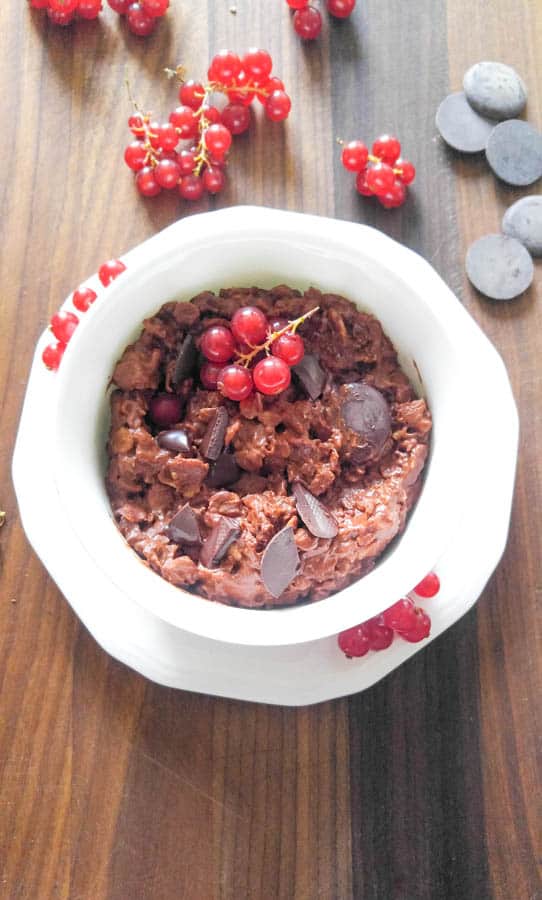 Chocolate and Red Current Oatmeal
